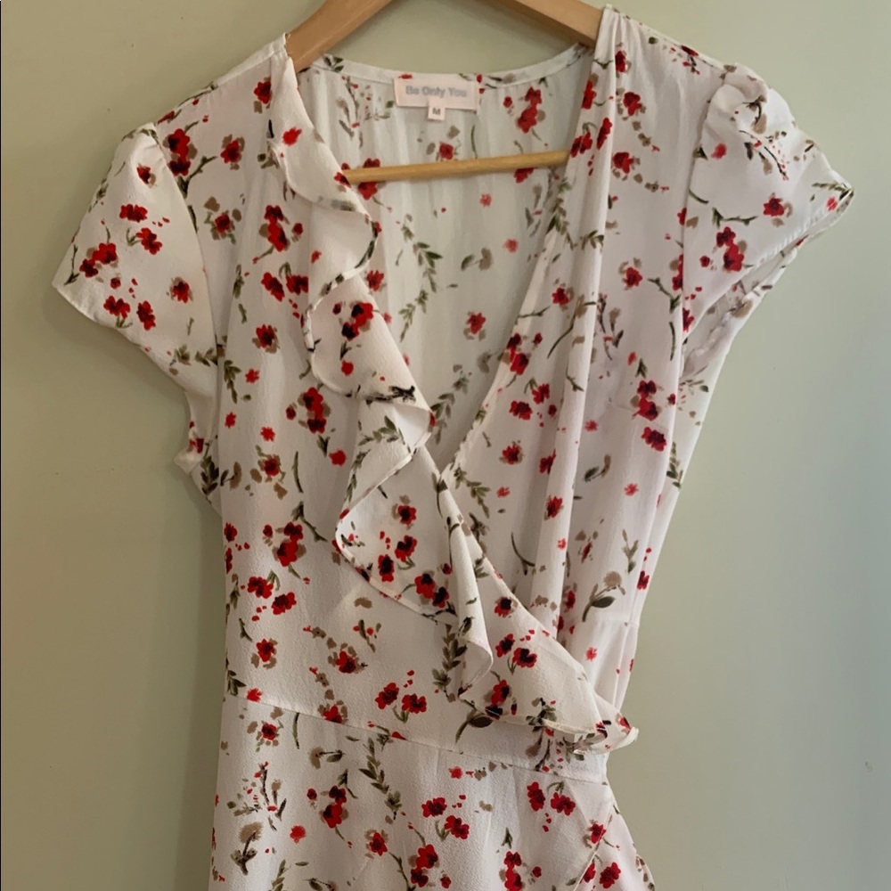 Pretty floral wrap dress. Size medium